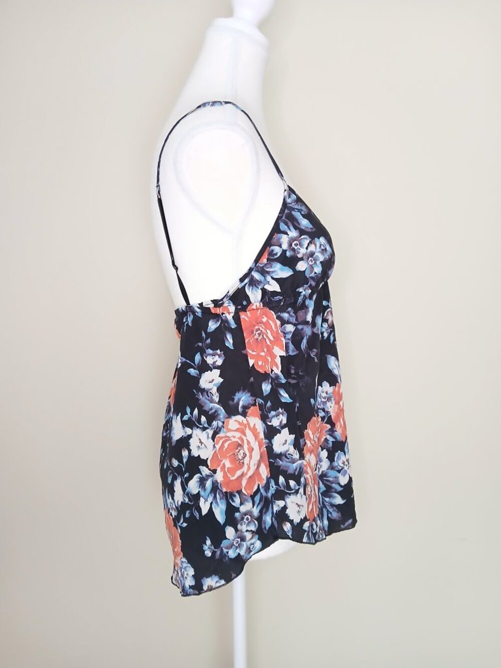 Under Wilfred Stretch Silk Blend Floral Cami Size Medium - Picture 3 of 6